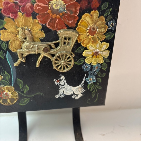 Beautiful Vintage Outside Metal Mailbox Hand Painted with horse and carriage - Picture 7 of 7